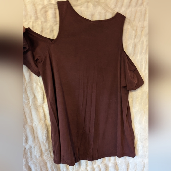 Cold-Shoulder Top - Picture 7 of 7